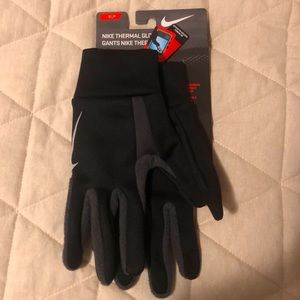 Nike Thermal Tech Gloves NWT